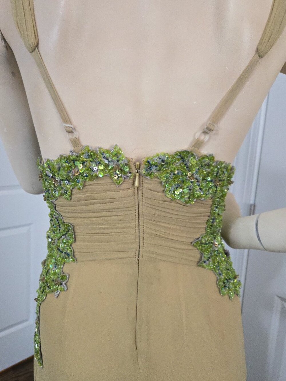 Y2K Vintage Mandalay Evening Gown Green Silk Beaded Sequin Plunging Low Cut 4 - Picture 7 of 14